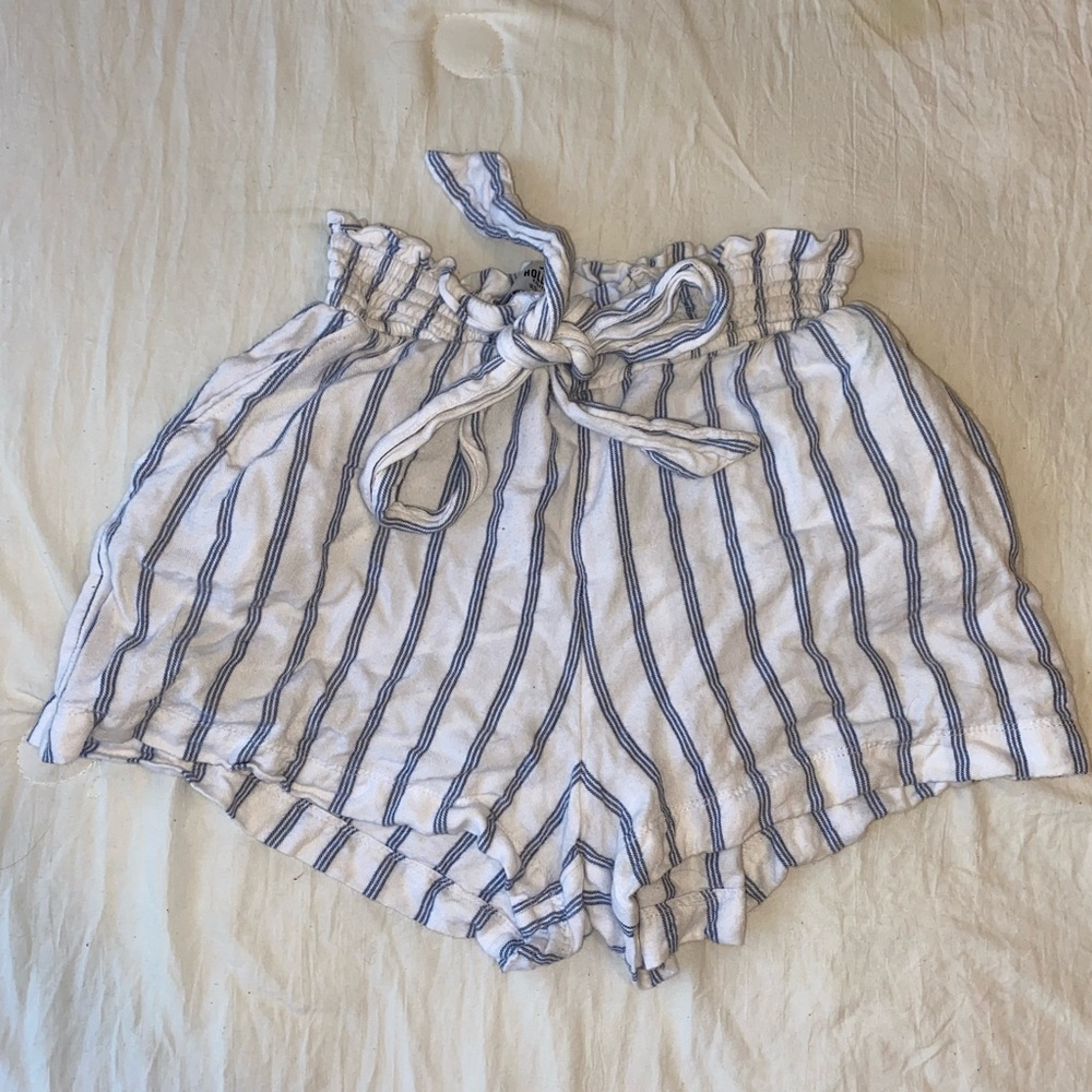 Hollister high waisted cotton shorts